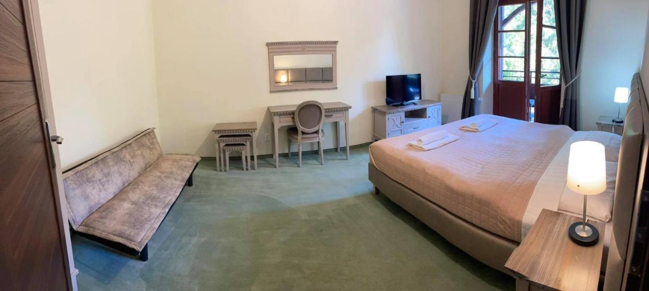 Kaiserhof كرينيتا مورسكا المظهر الخارجي الصورة
